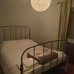 Number 5 House *