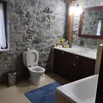 Number 5 House *