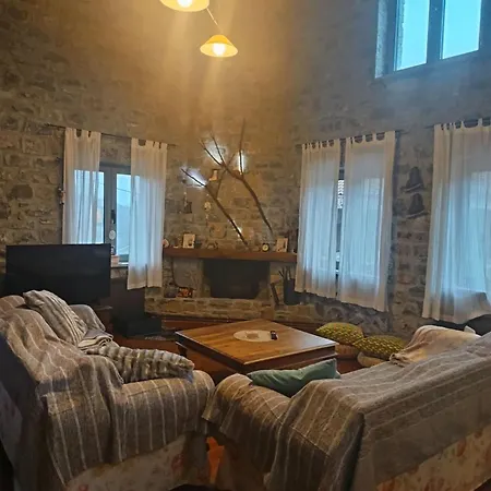 Number 5 House Vitina