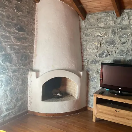 Number 5 House Vitina