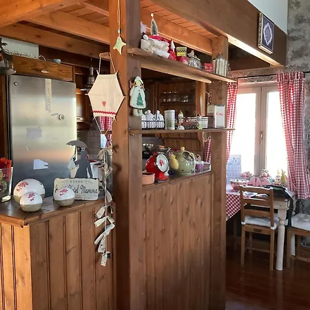 Number 5 House Vitina