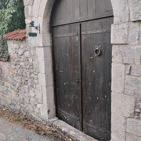 Number 5 House * Vitina