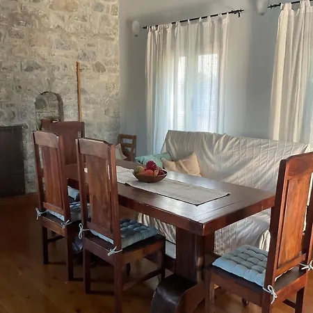 Number 5 House Tatil Evi *